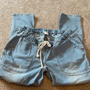 Ingrid & Isabel Maternity Slouchy drawstring waist Jeans